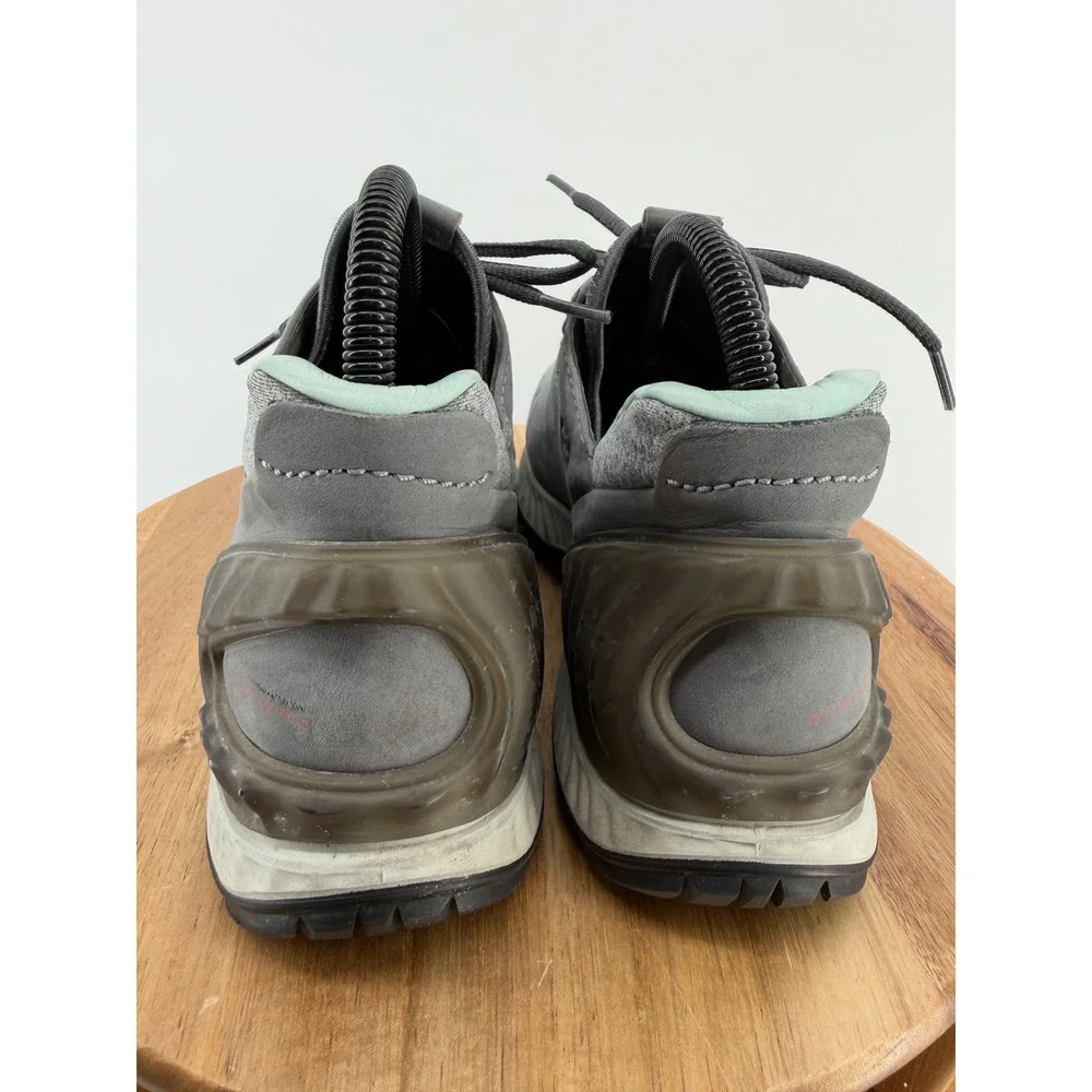 ECCO Exohike Low Gore-Tex Hiking‎ Shows Gray Nubuck Womens 39 US 8-8.5